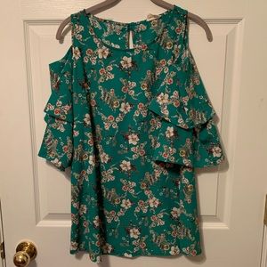 Boutique 143 Story Cold Shoulder Top